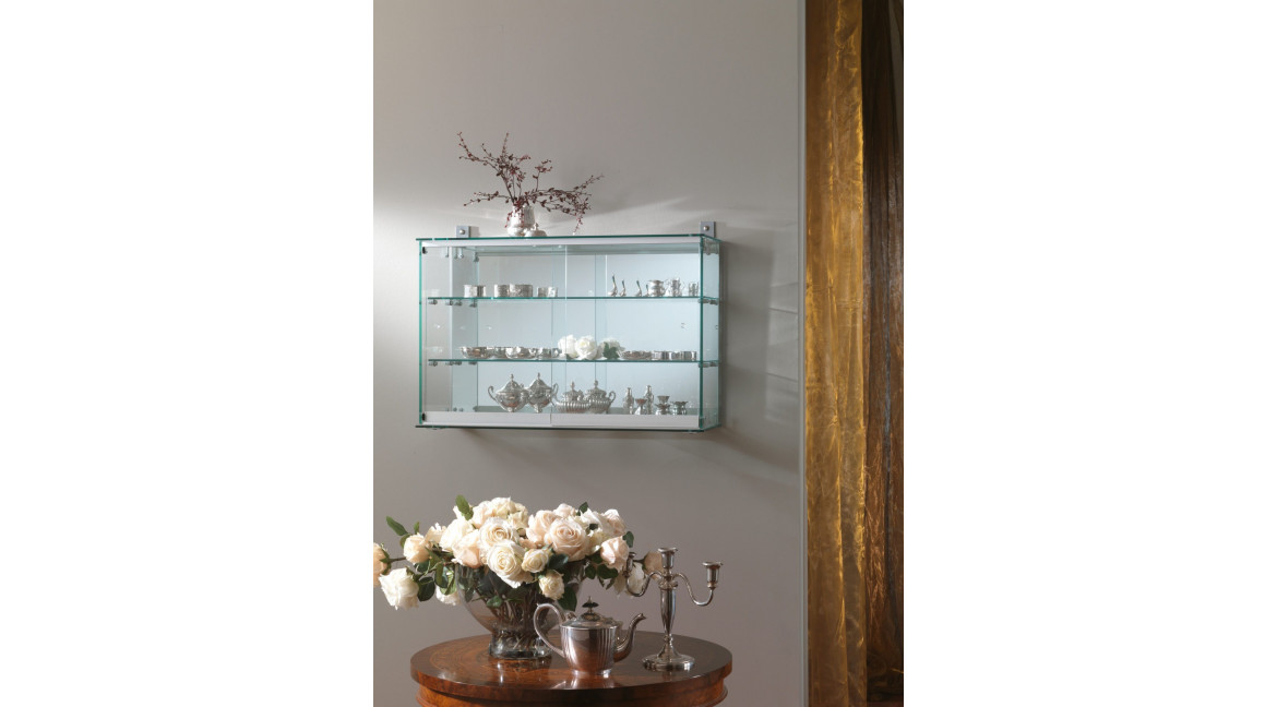 VETRINETTA DA PARETE: GUIDA ALLA SCELTA E ALL'UTILIZZO PER NEGOZI, AZIENDE E SPAZI PROFESSIONALI