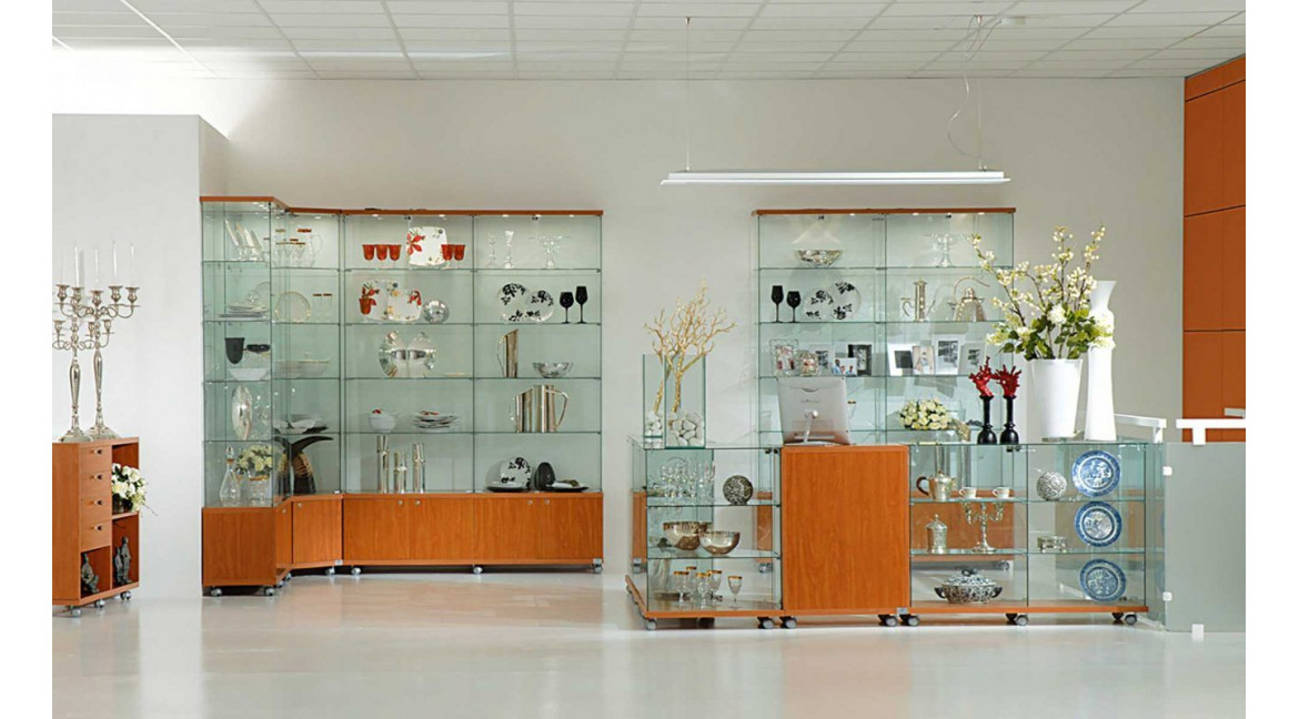 VETRINETTA CON MOBILETTO INFERIORE: COME SCEGLIERLA E UTILIZZARLA